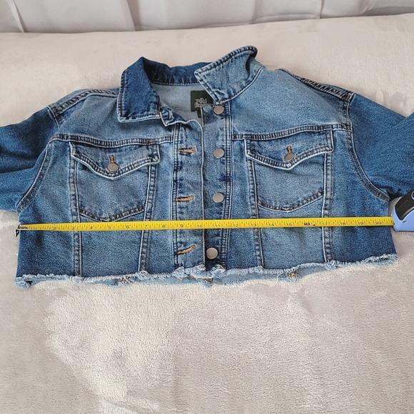NWOT Wild Fable Cropped Denim Jacket - Picture 4 of 8